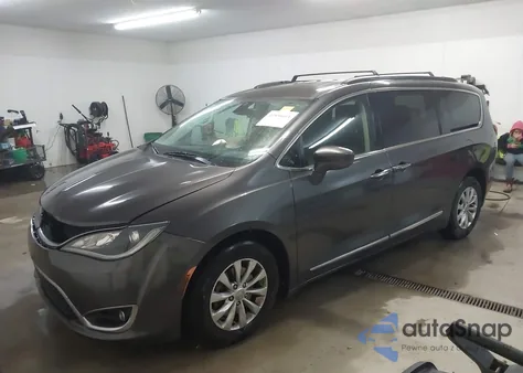 2017 Chrysler Pacifica Touring-L from USA, damaged, VIN 2C4RC1BG5HR821322
